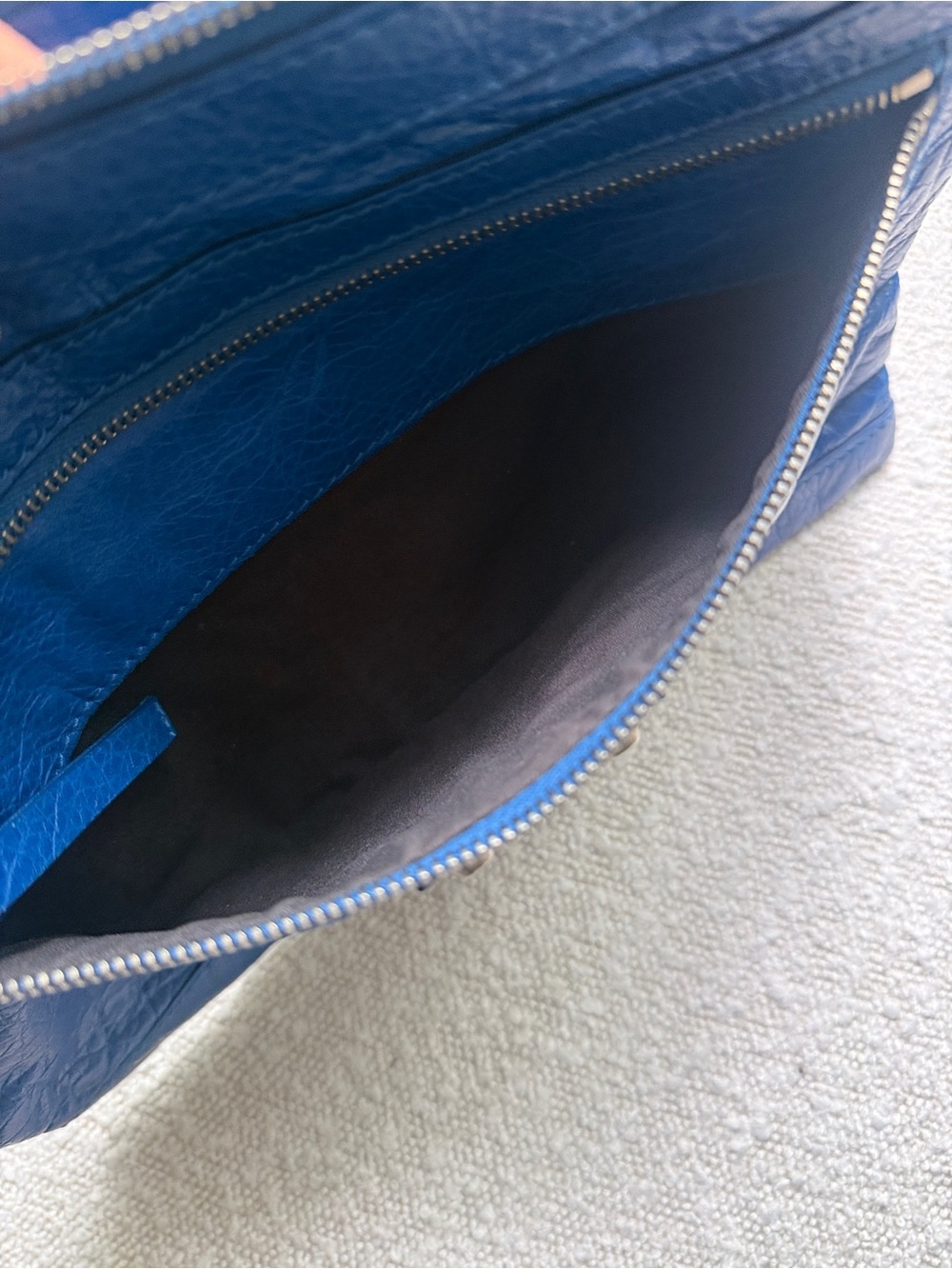 Balenciaga Electric Blue Leather Zip Pouch - Picture 4 of 5